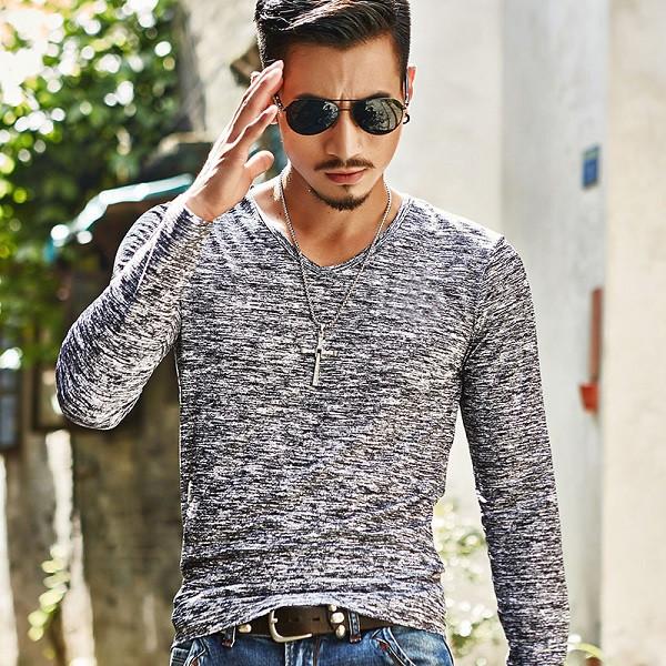 V-Neck Slim Fit Long Sleeve